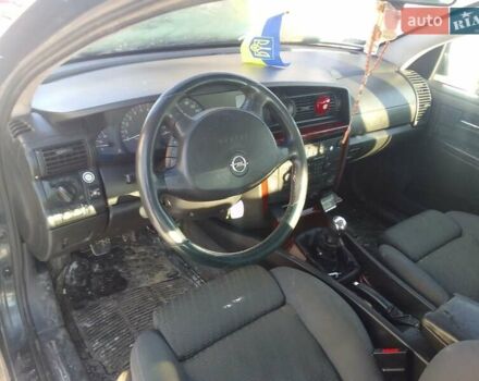 Зелений Опель Омега, об'ємом двигуна 2.2 л та пробігом 285 тис. км за 3500 $, фото 9 на Automoto.ua