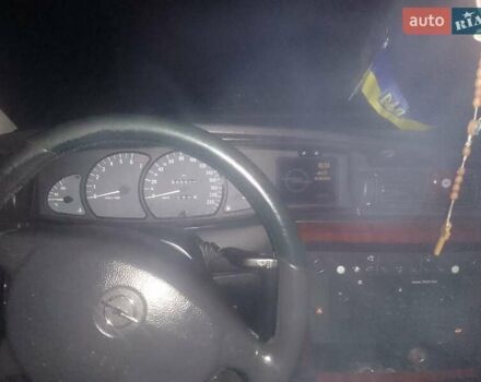 Зелений Опель Омега, об'ємом двигуна 2.2 л та пробігом 285 тис. км за 3500 $, фото 2 на Automoto.ua