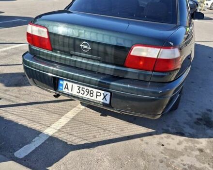 Зеленый Опель Омега, объемом двигателя 2.2 л и пробегом 280 тыс. км за 2600 $, фото 3 на Automoto.ua