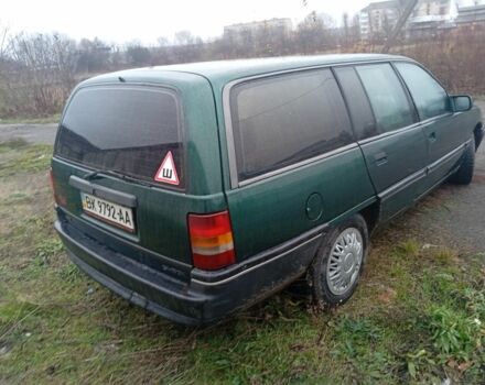Зеленый Опель Омега, объемом двигателя 2 л и пробегом 65 тыс. км за 899 $, фото 6 на Automoto.ua