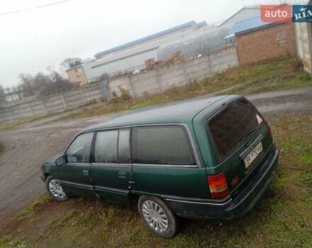 Зелений Опель Омега, об'ємом двигуна 2 л та пробігом 65 тис. км за 899 $, фото 2 на Automoto.ua