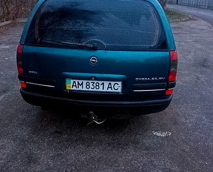 Зеленый Опель Омега, объемом двигателя 20 л и пробегом 0 тыс. км за 1800 $, фото 2 на Automoto.ua