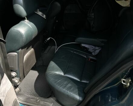 Зеленый Опель Омега, объемом двигателя 2.5 л и пробегом 290 тыс. км за 3200 $, фото 6 на Automoto.ua