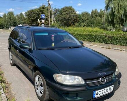 Зеленый Опель Омега, объемом двигателя 2 л и пробегом 300 тыс. км за 2350 $, фото 2 на Automoto.ua