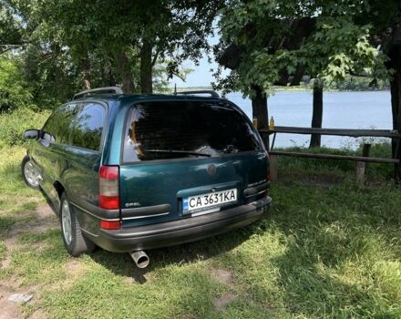 Зеленый Опель Омега, объемом двигателя 2.5 л и пробегом 290 тыс. км за 3200 $, фото 4 на Automoto.ua