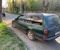 Зеленый Опель Омега, объемом двигателя 2 л и пробегом 250 тыс. км за 1900 $, фото 1 на Automoto.ua