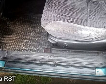 Зеленый Опель Омега, объемом двигателя 2 л и пробегом 317 тыс. км за 2000 $, фото 8 на Automoto.ua