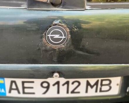 Опель Омега 1996 в Днепре (Днепропетровске) на Automoto.ua Зеленый Опель Омега, объемом двигателя 2 л и пробегом 484 тыс. км за 2000 $, фото 20 на Automoto.ua