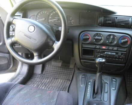 Опель Омега 1997 в Краматорске на Automoto.ua Зеленый Опель Омега, объемом двигателя 2 л и пробегом 195 тыс. км за 3950 $, фото 2 на Automoto.ua