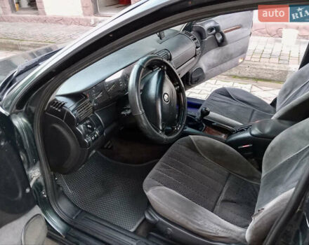 Опель Омега 1997 в Волочиске на Automoto.ua Зеленый Опель Омега, объемом двигателя 2 л и пробегом 300 тыс. км за 1200 $, фото 3 на Automoto.ua