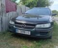 Зеленый Опель Омега, объемом двигателя 2 л и пробегом 300 тыс. км за 1700 $, фото 1 на Automoto.ua