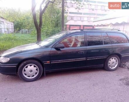 Зеленый Опель Омега, объемом двигателя 2 л и пробегом 377 тыс. км за 2500 $, фото 1 на Automoto.ua
