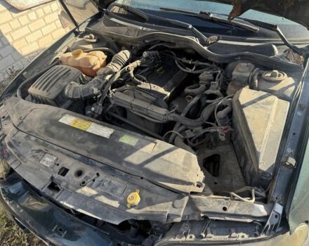 Зелений Опель Омега, об'ємом двигуна 2 л та пробігом 300 тис. км за 370 $, фото 5 на Automoto.ua