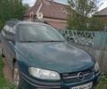 Зеленый Опель Омега, объемом двигателя 2 л и пробегом 330 тыс. км за 2000 $, фото 1 на Automoto.ua