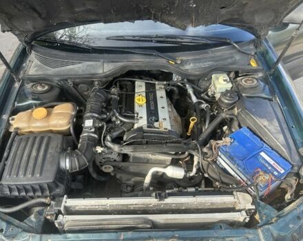 Зелений Опель Омега, об'ємом двигуна 2 л та пробігом 295 тис. км за 1300 $, фото 9 на Automoto.ua