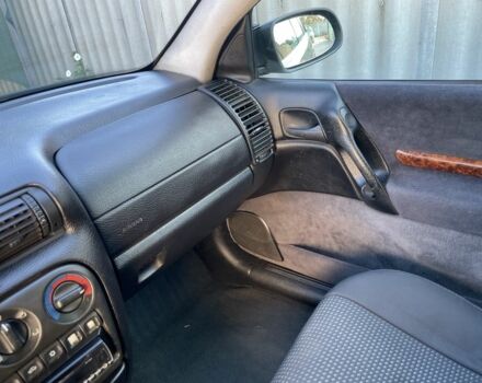 Зелений Опель Омега, об'ємом двигуна 2 л та пробігом 350 тис. км за 2200 $, фото 4 на Automoto.ua