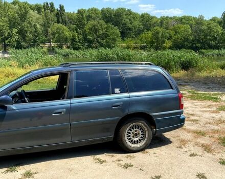Зелений Опель Омега, об'ємом двигуна 2.5 л та пробігом 239 тис. км за 2100 $, фото 2 на Automoto.ua