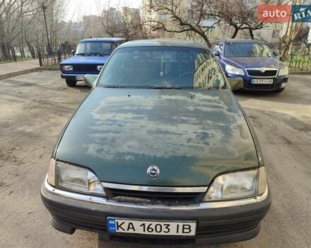 Зеленый Опель Омега, объемом двигателя 2 л и пробегом 360 тыс. км за 1600 $, фото 1 на Automoto.ua