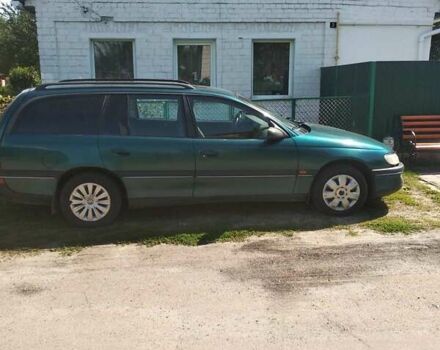 Зелений Опель Омега, об'ємом двигуна 2 л та пробігом 350 тис. км за 1750 $, фото 1 на Automoto.ua