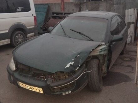 Зелений Опель Омега, об'ємом двигуна 2 л та пробігом 260 тис. км за 800 $, фото 1 на Automoto.ua