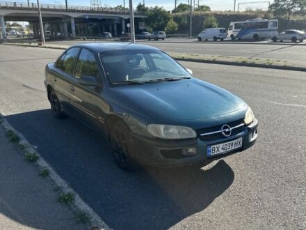 Зеленый Опель Омега, объемом двигателя 2 л и пробегом 200 тыс. км за 850 $, фото 1 на Automoto.ua