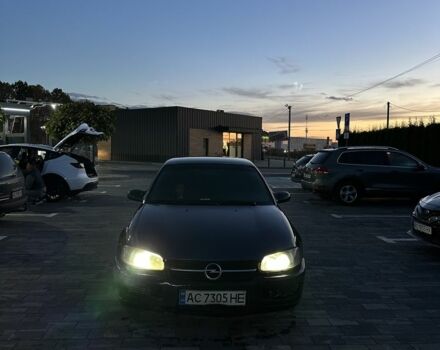 Зелений Опель Омега, об'ємом двигуна 2 л та пробігом 250 тис. км за 1400 $, фото 1 на Automoto.ua