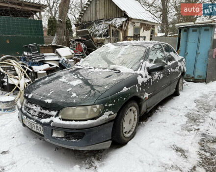 Зеленый Опель Омега, объемом двигателя 2 л и пробегом 450 тыс. км за 850 $, фото 1 на Automoto.ua