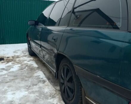 Зеленый Опель Омега, объемом двигателя 2 л и пробегом 484 тыс. км за 2500 $, фото 1 на Automoto.ua