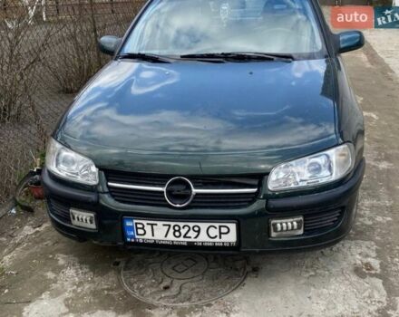 Зеленый Опель Омега, объемом двигателя 3 л и пробегом 325 тыс. км за 1700 $, фото 1 на Automoto.ua