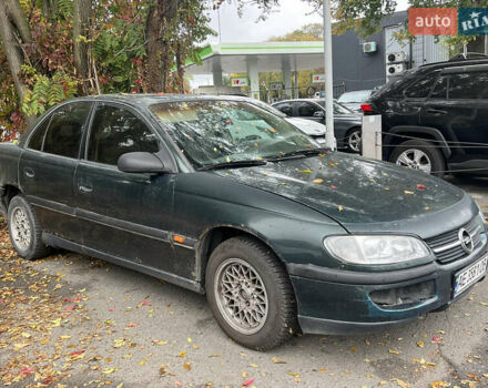 Зеленый Опель Омега, объемом двигателя 2 л и пробегом 350 тыс. км за 999 $, фото 1 на Automoto.ua