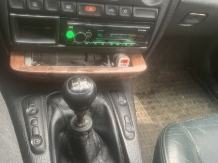 Зеленый Опель Омега, объемом двигателя 2.5 л и пробегом 777 тыс. км за 2500 $, фото 1 на Automoto.ua