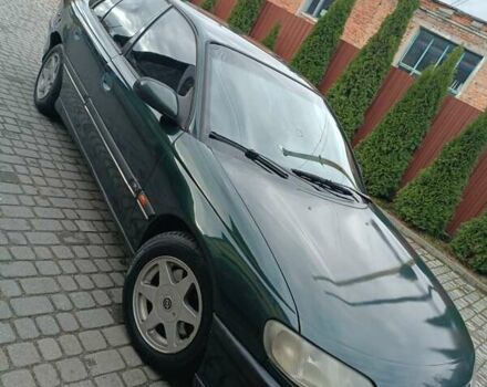 Зеленый Опель Омега, объемом двигателя 2.5 л и пробегом 400 тыс. км за 2150 $, фото 1 на Automoto.ua