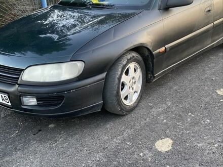 Зеленый Опель Омега, объемом двигателя 2 л и пробегом 3 тыс. км за 1500 $, фото 1 на Automoto.ua