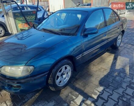 Зеленый Опель Омега, объемом двигателя 2 л и пробегом 245 тыс. км за 2000 $, фото 1 на Automoto.ua