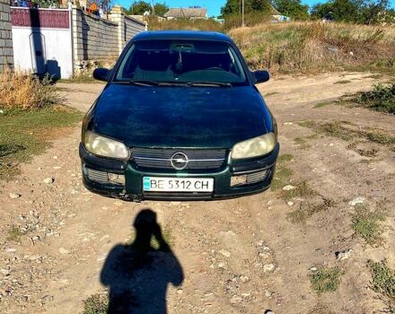 Зеленый Опель Омега, объемом двигателя 2 л и пробегом 100 тыс. км за 1600 $, фото 1 на Automoto.ua