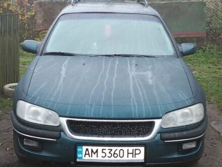 Зеленый Опель Омега, объемом двигателя 2 л и пробегом 317 тыс. км за 2000 $, фото 1 на Automoto.ua