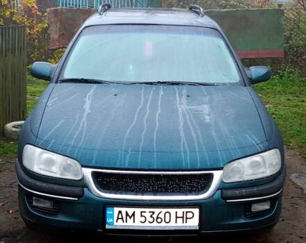 Зеленый Опель Омега, объемом двигателя 2 л и пробегом 317 тыс. км за 2000 $, фото 1 на Automoto.ua