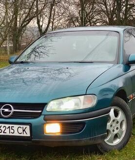 Зелений Опель Омега, об'ємом двигуна 2 л та пробігом 377 тис. км за 2500 $, фото 1 на Automoto.ua