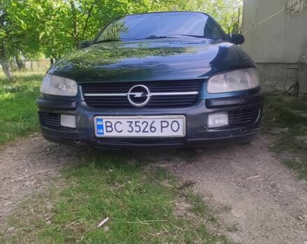 Зеленый Опель Омега, объемом двигателя 2.5 л и пробегом 485 тыс. км за 1800 $, фото 1 на Automoto.ua