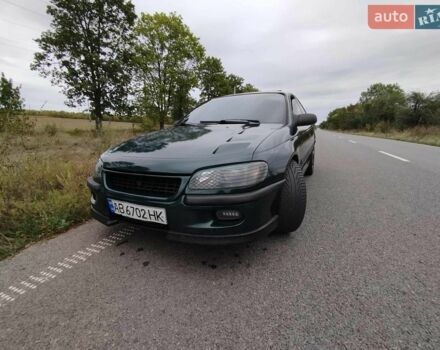 Зеленый Опель Омега, объемом двигателя 2 л и пробегом 311 тыс. км за 2600 $, фото 1 на Automoto.ua