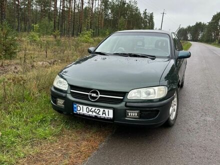 Зеленый Опель Омега, объемом двигателя 3 л и пробегом 325 тыс. км за 3000 $, фото 1 на Automoto.ua