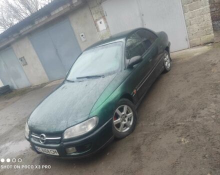 Зеленый Опель Омега, объемом двигателя 2 л и пробегом 320 тыс. км за 2174 $, фото 1 на Automoto.ua
