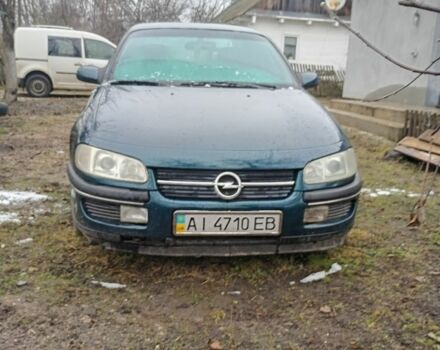 Зеленый Опель Омега, объемом двигателя 2 л и пробегом 350 тыс. км за 1700 $, фото 1 на Automoto.ua