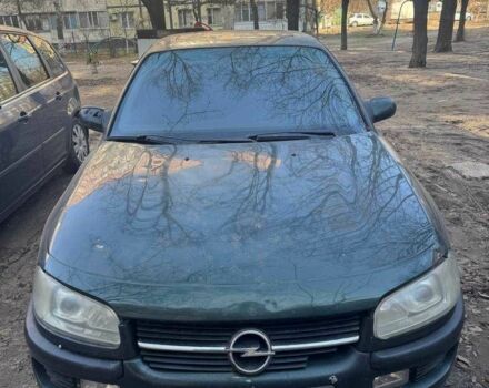 Зеленый Опель Омега, объемом двигателя 2 л и пробегом 400 тыс. км за 1300 $, фото 1 на Automoto.ua