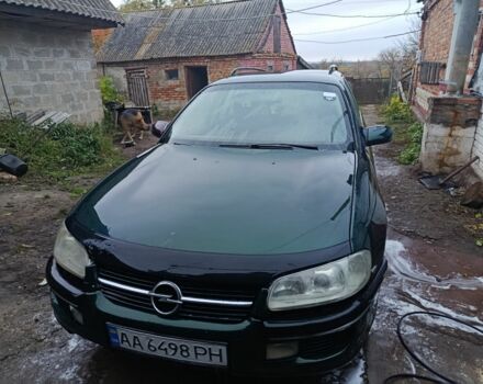 Зеленый Опель Омега, объемом двигателя 2 л и пробегом 340 тыс. км за 2500 $, фото 1 на Automoto.ua