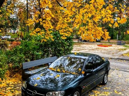 Зеленый Опель Омега, объемом двигателя 2 л и пробегом 35 тыс. км за 2950 $, фото 1 на Automoto.ua