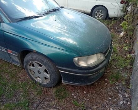 Зеленый Опель Омега, объемом двигателя 2 л и пробегом 417 тыс. км за 1700 $, фото 1 на Automoto.ua