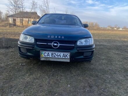 Зелений Опель Омега, об'ємом двигуна 2 л та пробігом 12 тис. км за 850 $, фото 1 на Automoto.ua