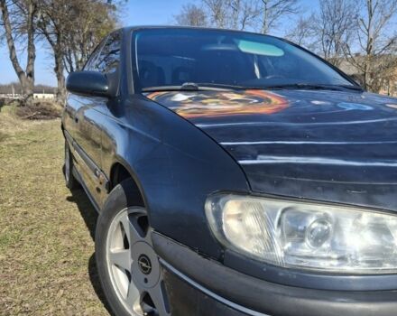 Зеленый Опель Омега, объемом двигателя 2 л и пробегом 340 тыс. км за 1450 $, фото 1 на Automoto.ua