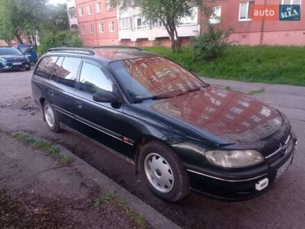 Зеленый Опель Омега, объемом двигателя 2 л и пробегом 377 тыс. км за 2500 $, фото 1 на Automoto.ua